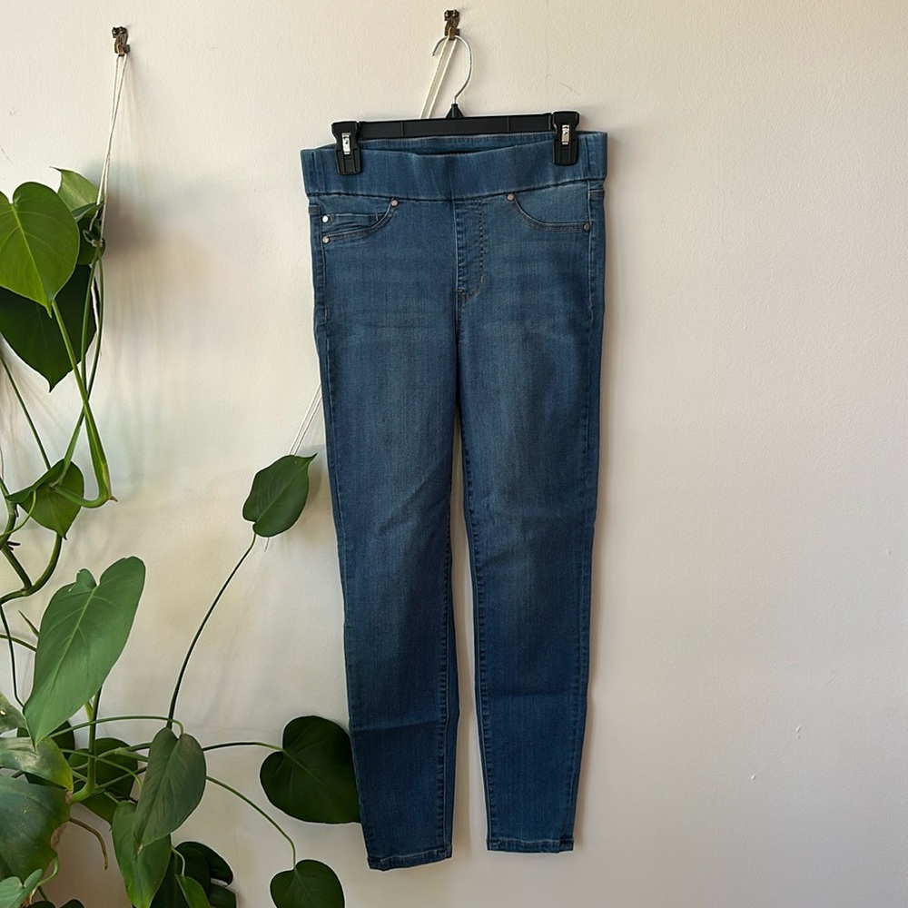 Liverpool brand jegging size 8/29 EUC